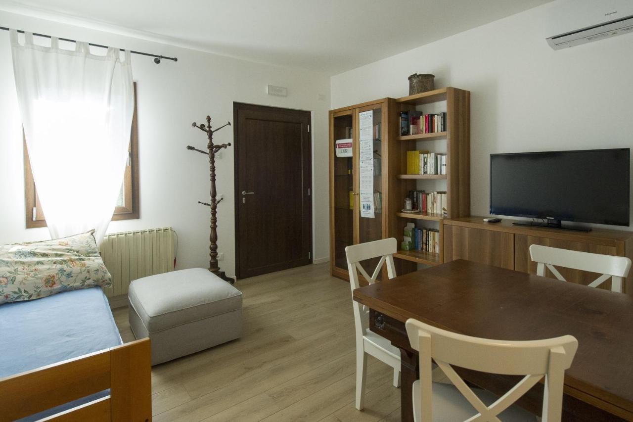 Casa Sincielli Villa กาออร์เล ภายนอก รูปภาพ